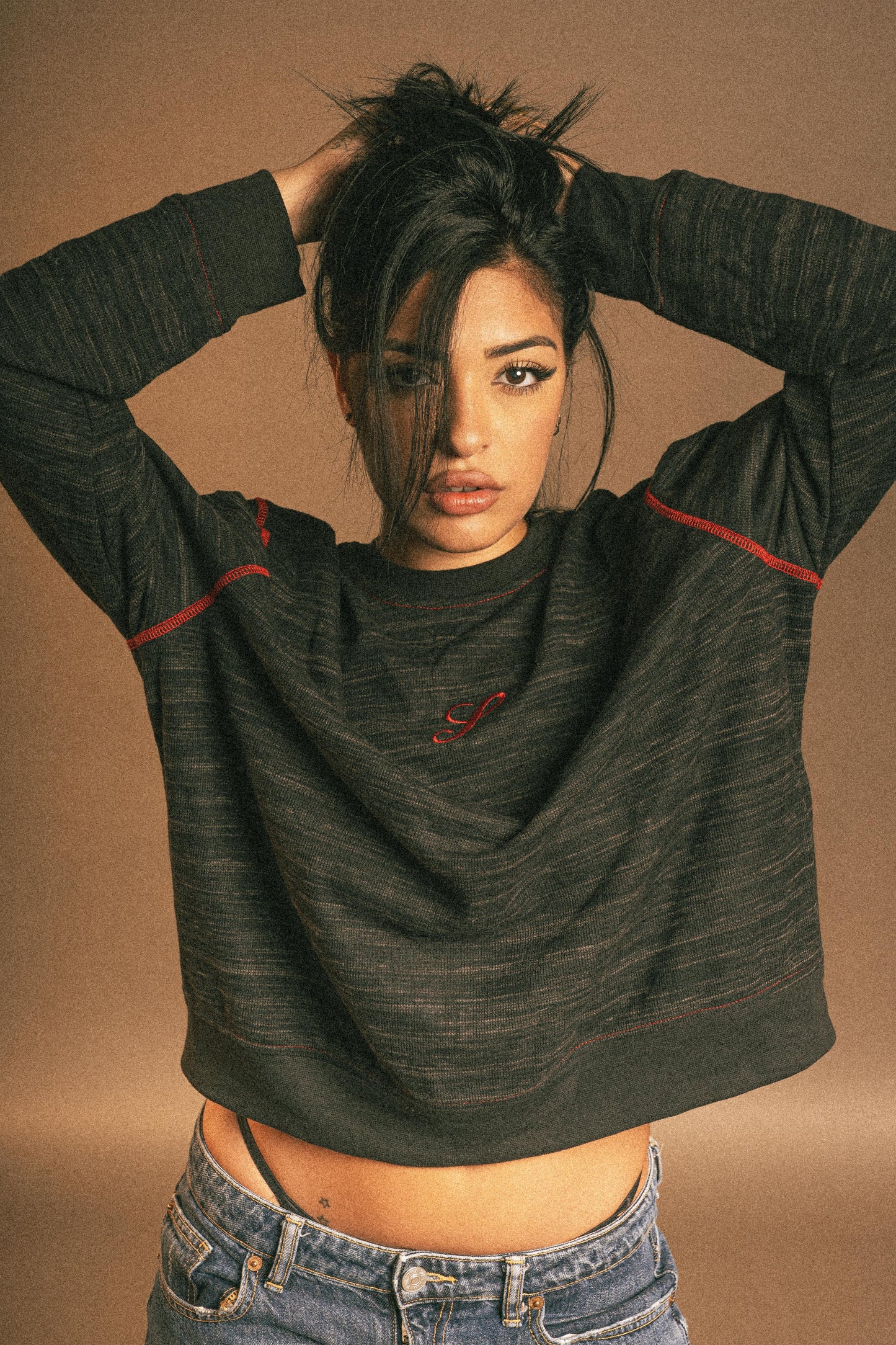 CONTRAST LONG-SLEEVE